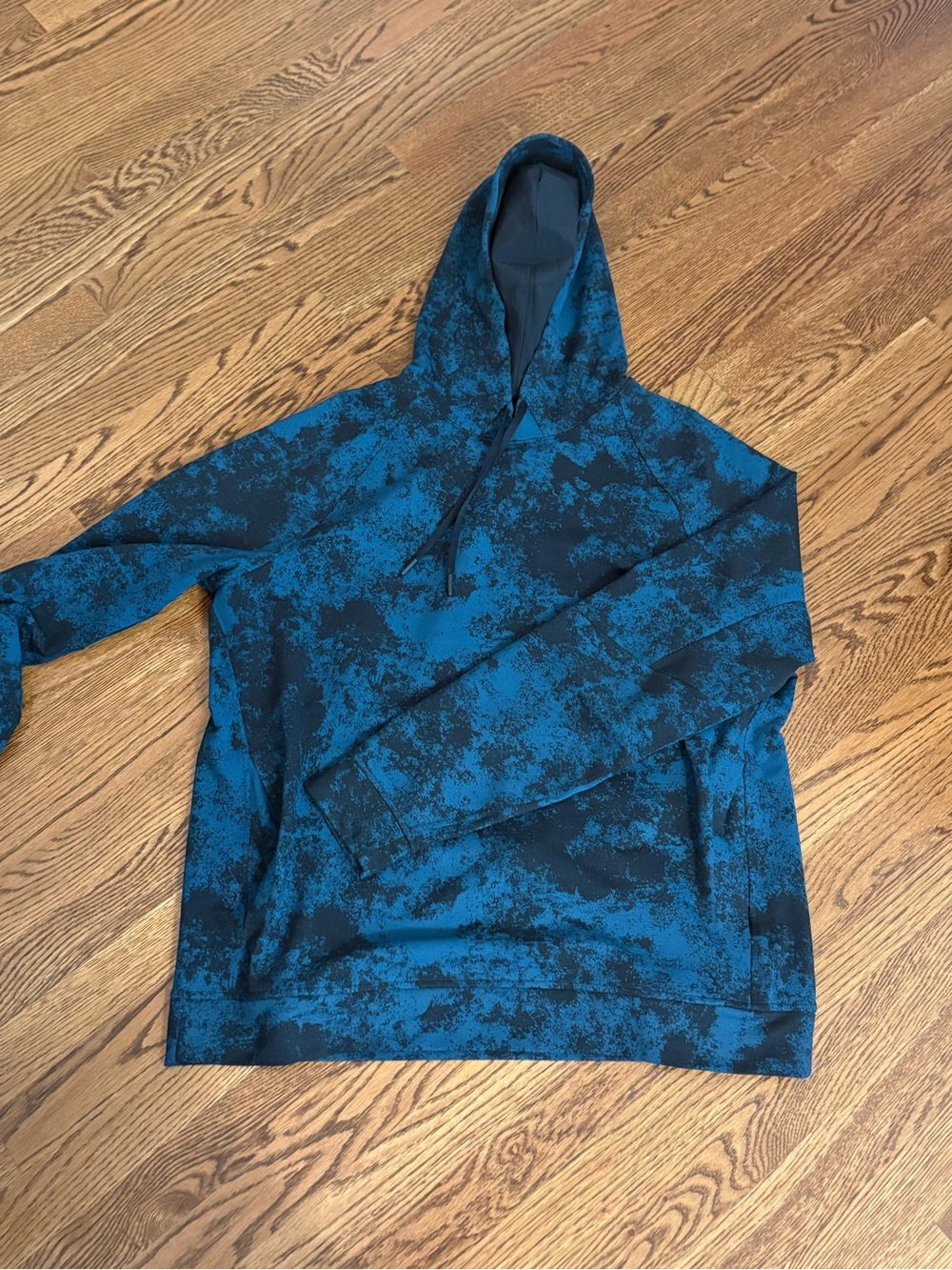 MENS lululemon athletica Blue and Black Camouflage Hoodie